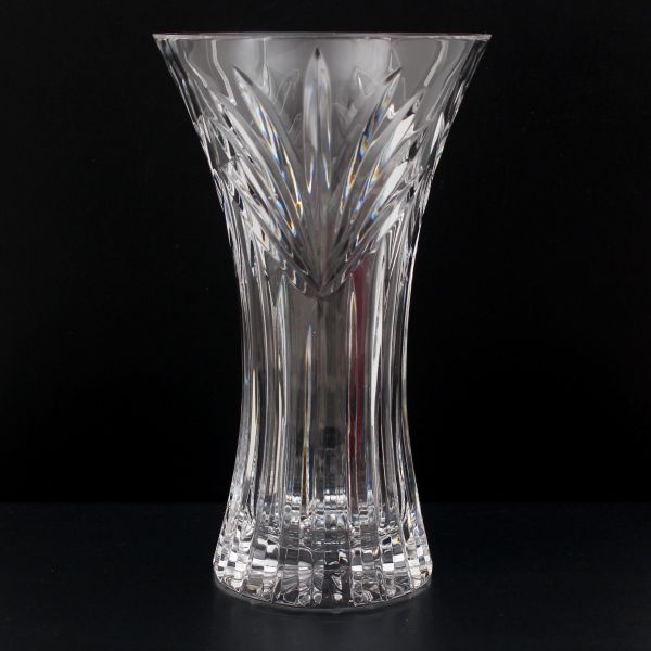 Crystal Flower Vase R Oasis Strip Leaf  Design
